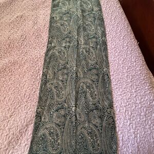 Elegant Paisley Scarf in Green and Silver Gray Metallic Hues